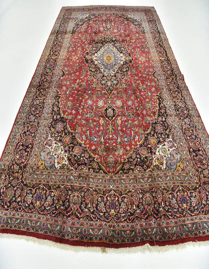 Detail image of  9' 8 x 13' 6  Hand Knotted Kashan Persian Wool Rug