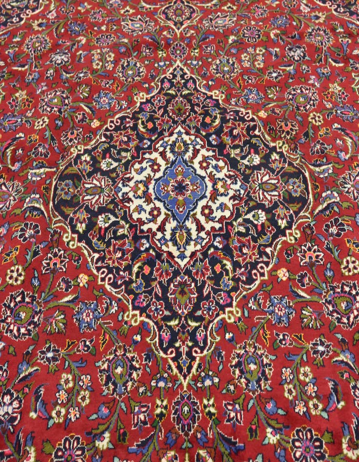 Detail image of  10' x 13' 5  Hand Knotted Kashan Persian Wool Rug