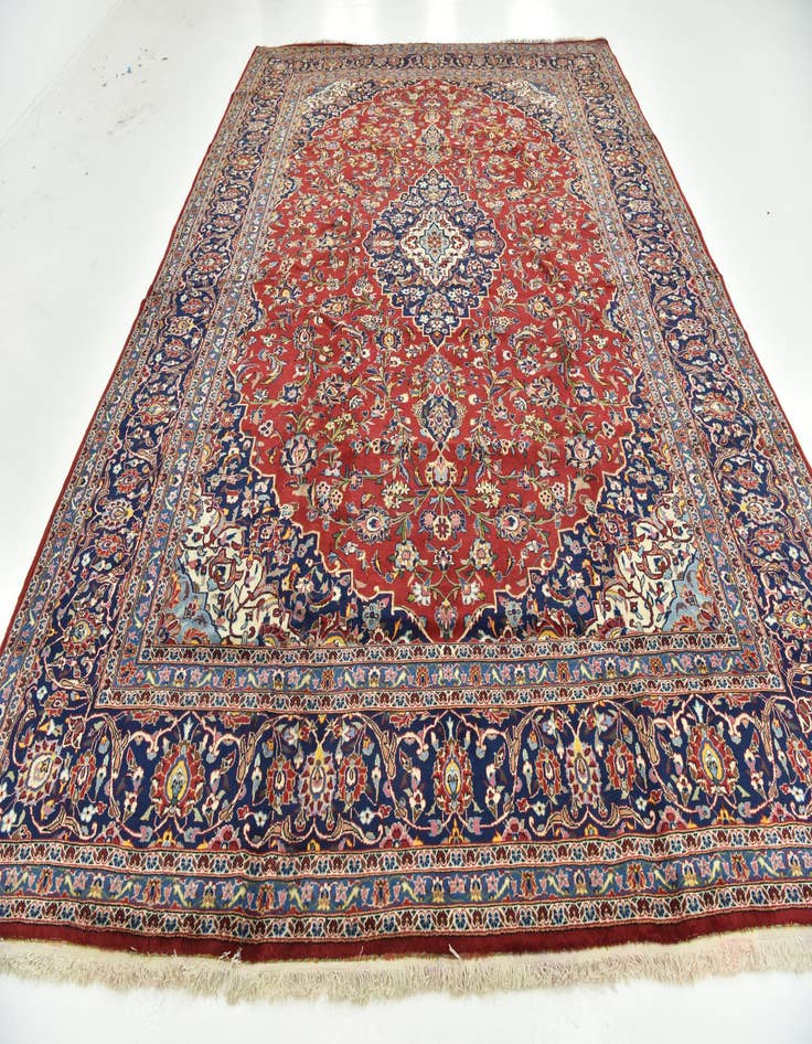 Detail image of  9' 8 x 13' 3  Hand Knotted Kashan Persian Wool Rug