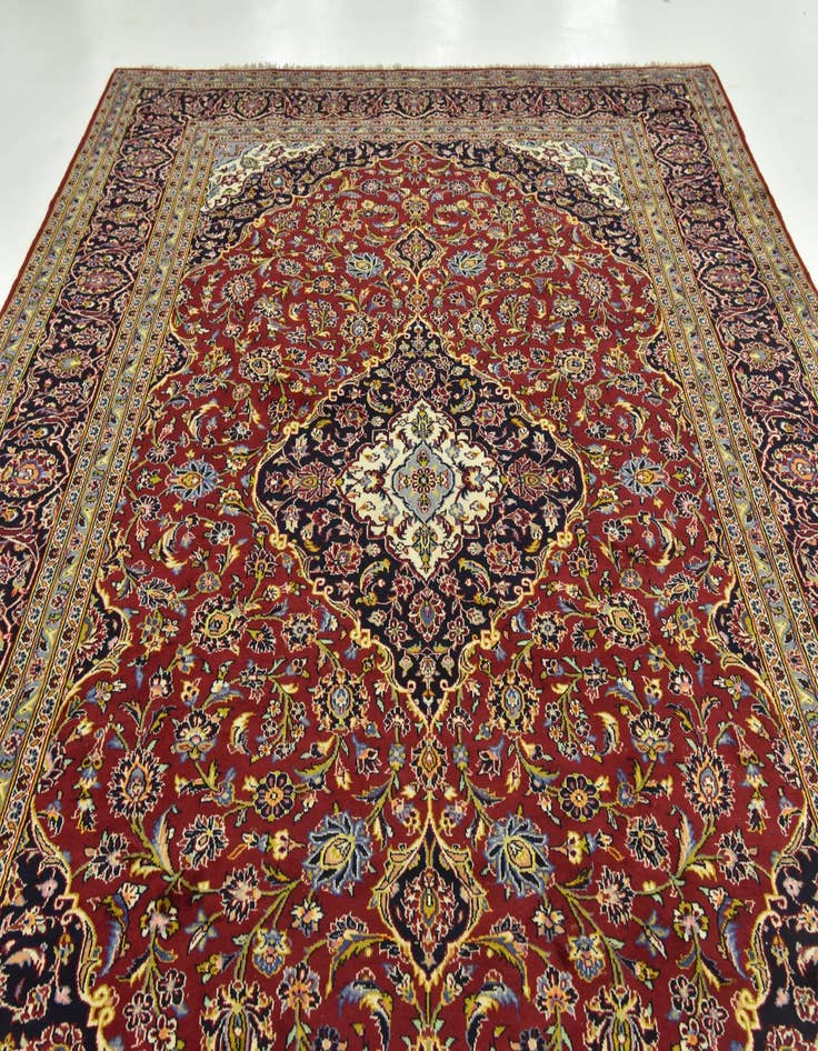 Detail image of  9' 4 x 13' 10  Hand Knotted Kashan Persian Wool Rug