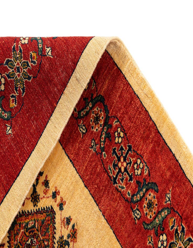 Detail image of  5' 6 x 7' 5 Kashkuli Rug