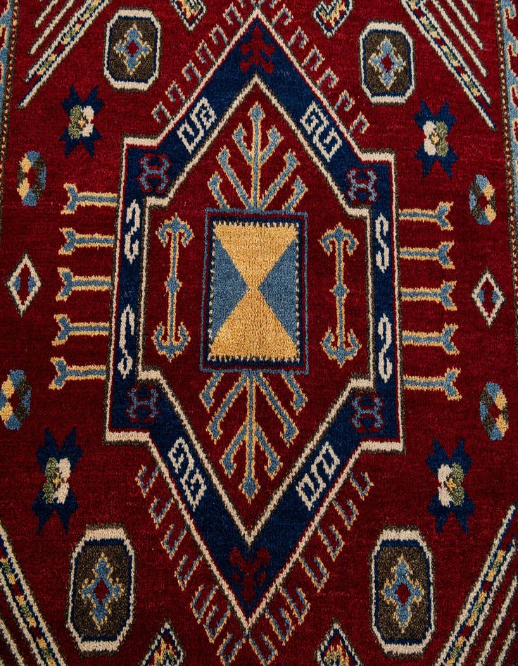 Detail image of  4' 8 x 6' 7  Hand Knotted Kazak Wool Rug