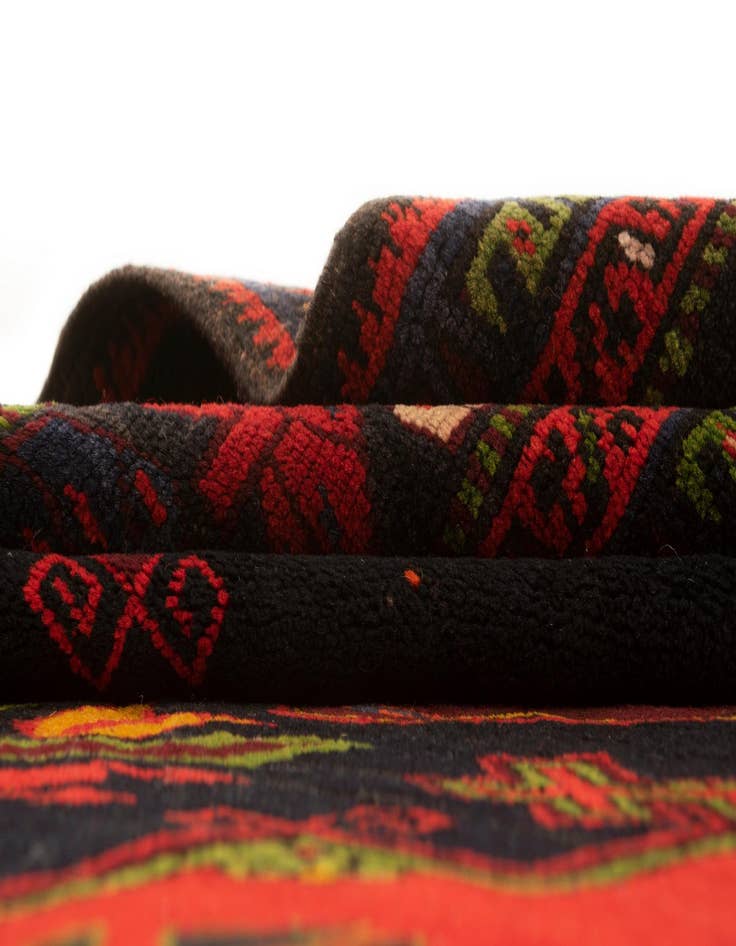 Detail image of  4' 4 x 7' 9 Kazak Rug