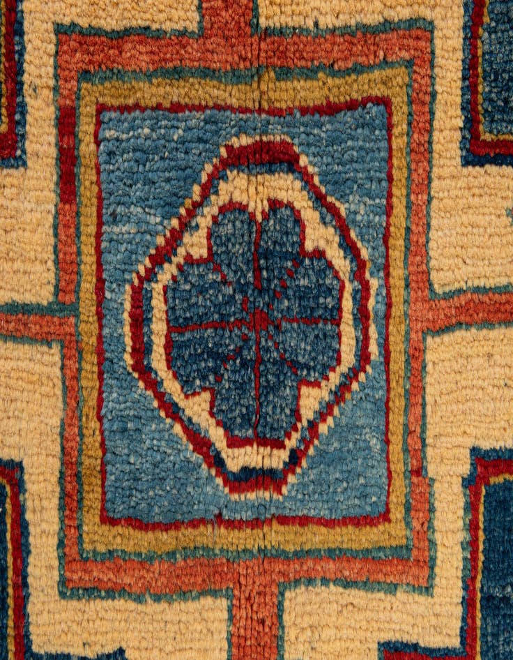 Detail image of  6' 1 x 8' 8  Hand Knotted Kazak Oriental Wool Rug