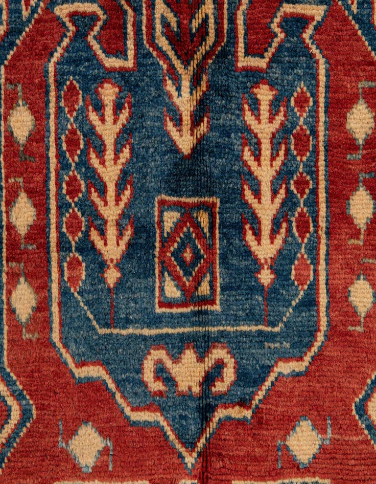 Detail image of  5' 2 x 6' 9  Hand Knotted Kazak Wool Rug