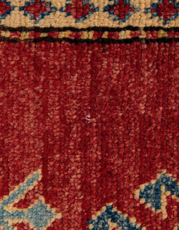 Detail image of  4' 4 x 6' 9  Hand Knotted Kazak Wool Rug