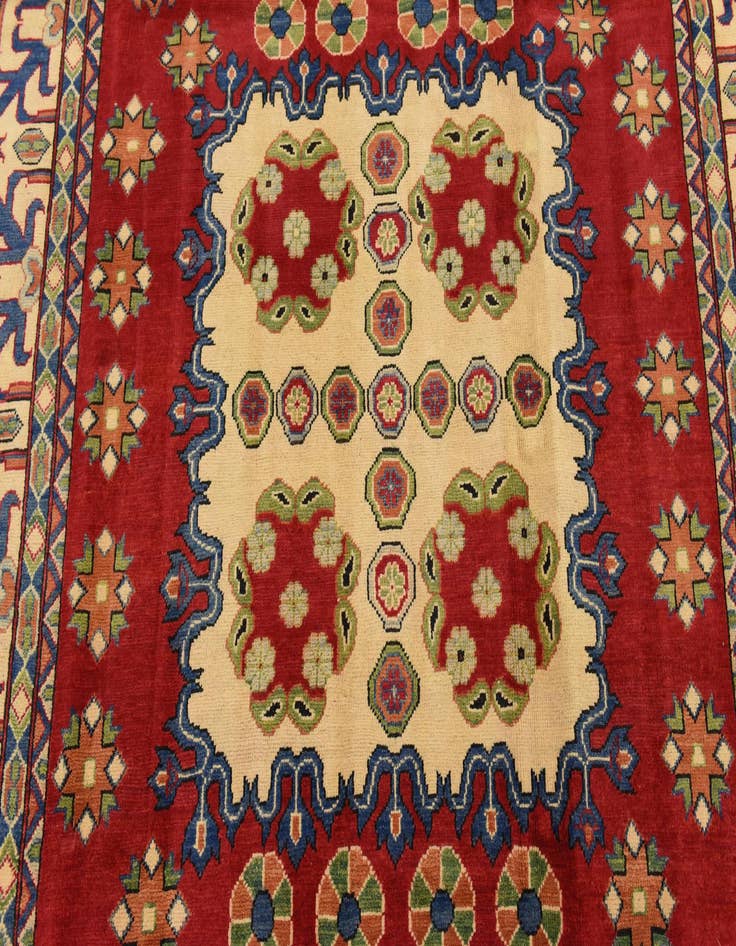 Detail image of  6' 6 x 9' 10  Hand Knotted Kazak Oriental Rug