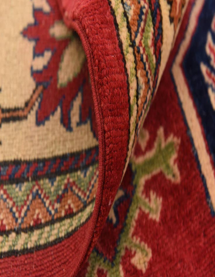 Detail image of  6' 6 x 9' 7  Hand Knotted Kazak Oriental Rug