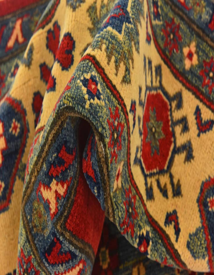 Detail image of  6' 6 x 9' 9  Hand Knotted Kazak Rug