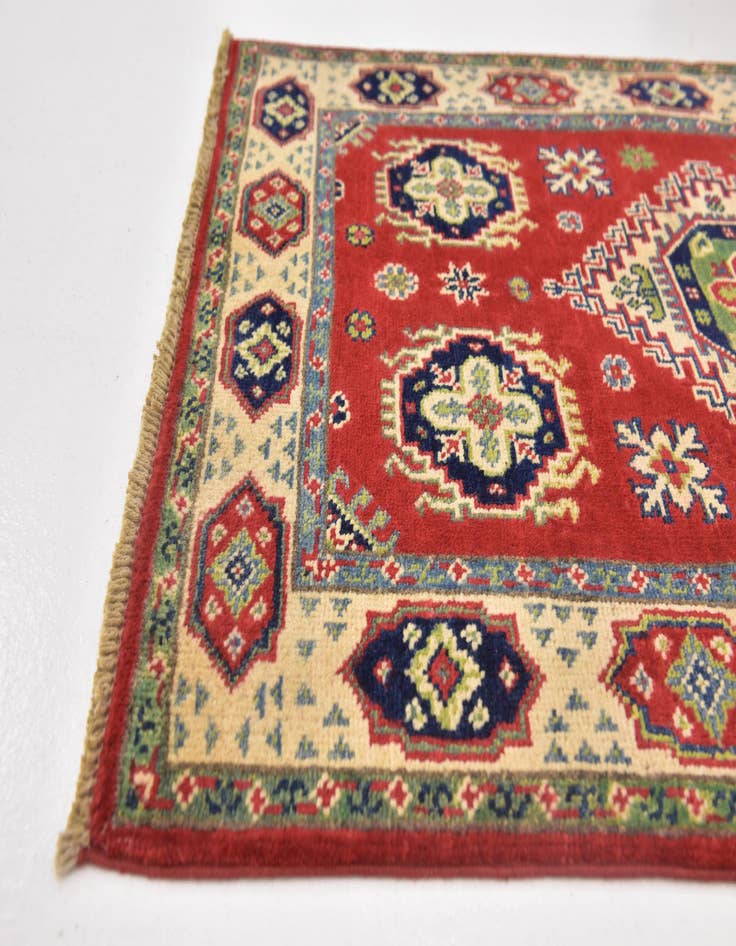 Detail image of  2' 8 x 4'  Hand Knotted Kazak Rug