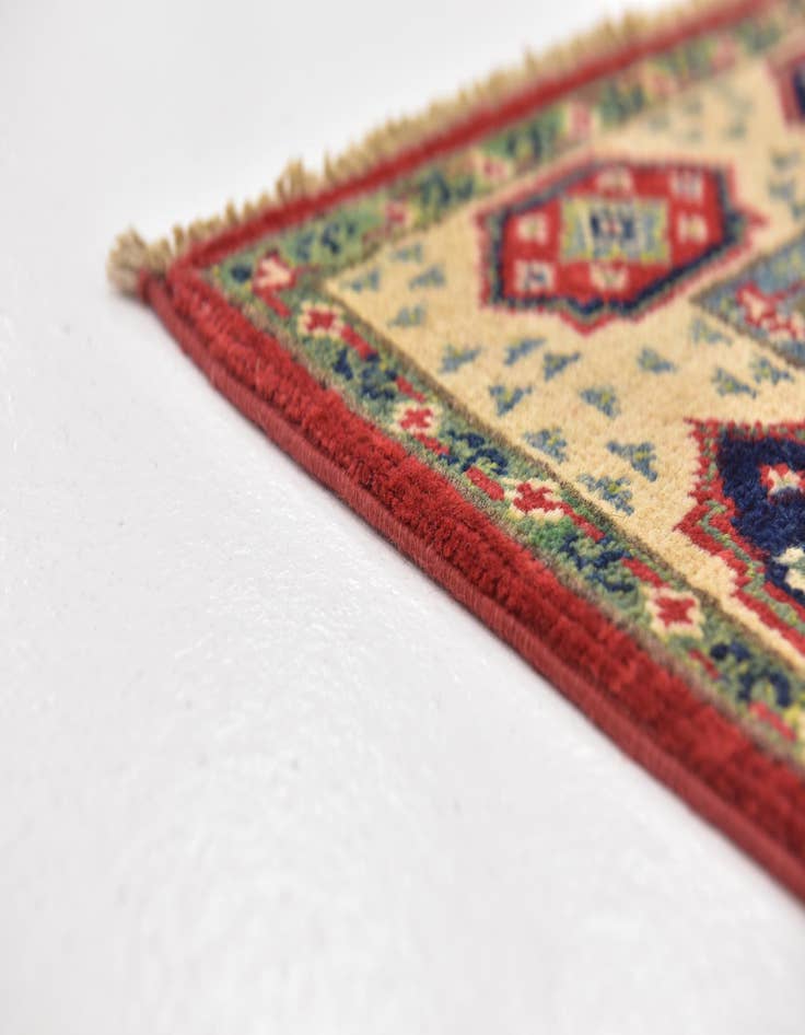 Detail image of  2' 8 x 4'  Hand Knotted Kazak Rug