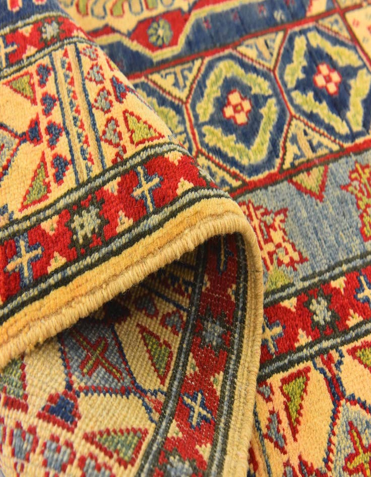 Detail image of  5' 2 x 6' 7  Hand Knotted Kazak Rug