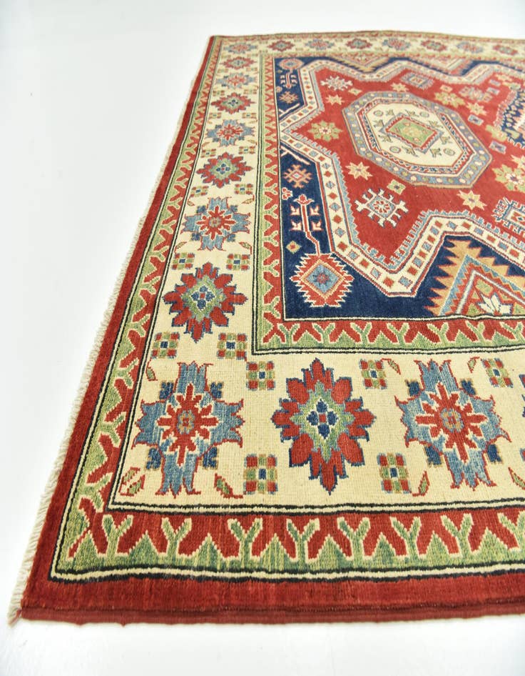 Detail image of  6' 6 x 9' 9  Hand Knotted Kazak Rug