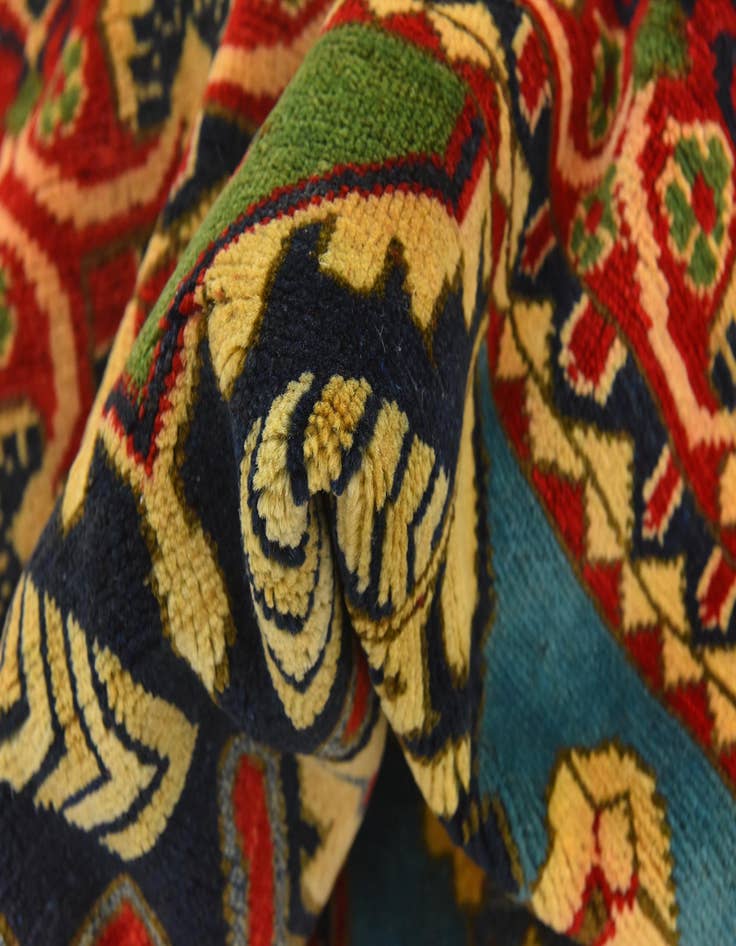 Detail image of  6' 11 x 9' 5  Hand Knotted Kazak Rug