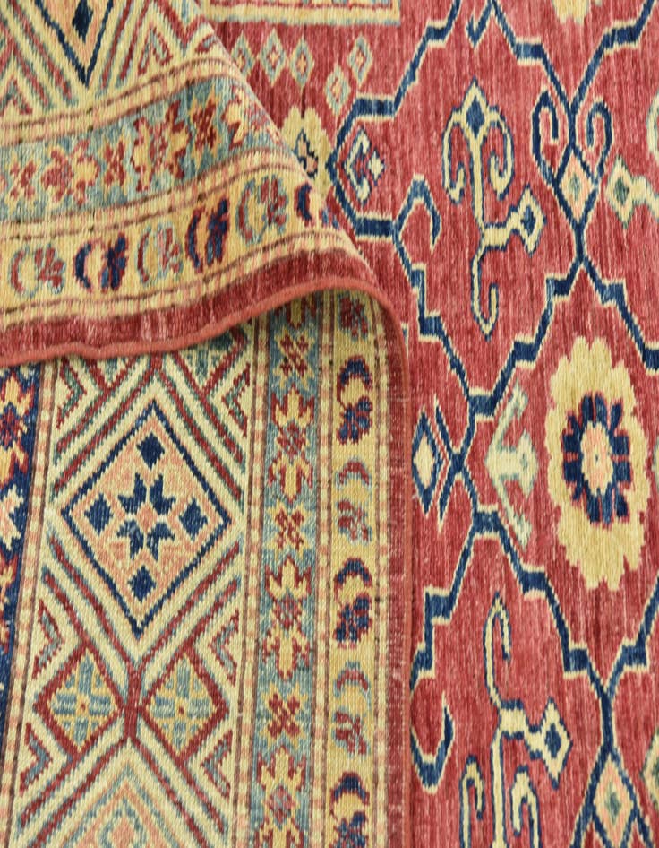 Detail image of  6' 8 x 9' 8  Hand Knotted Kazak Oriental Rug