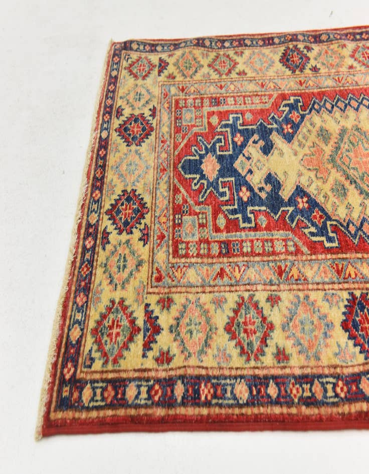 Detail image of  2' 8 x 4'  Hand Knotted Kazak Oriental Rug