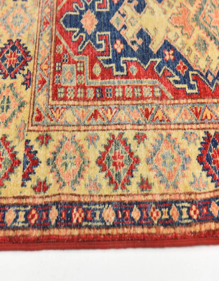 Detail image of  2' 8 x 4'  Hand Knotted Kazak Oriental Rug