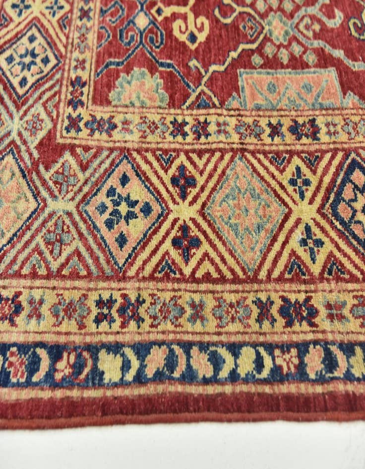 Detail image of  6' 5 x 9'  Hand Knotted Kazak Oriental Rug