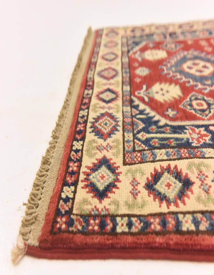 Detail image of  2' 8 x 4'  Hand Knotted Kazak Rug