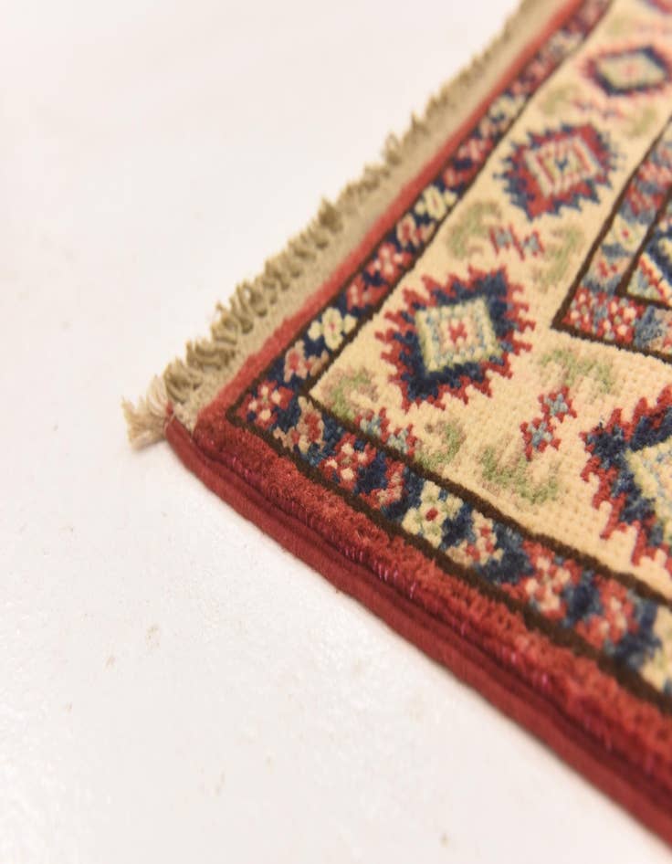 Detail image of  2' 8 x 4'  Hand Knotted Kazak Rug