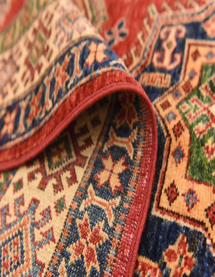 Detail image of  4' 10 x 6' 9 Kazak Rug
