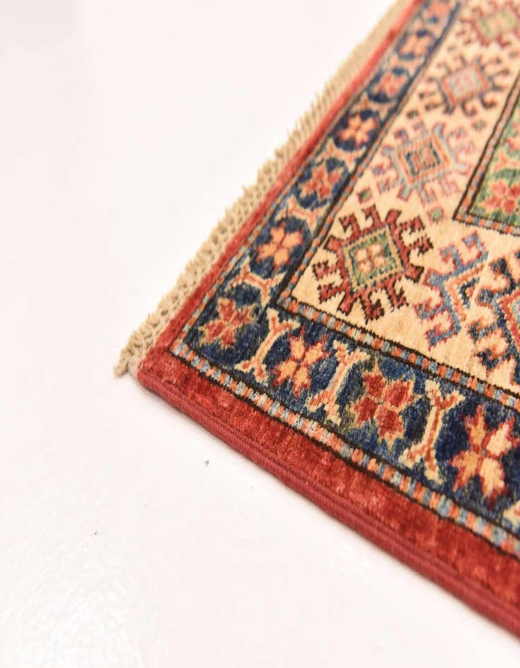 Detail image of  4' 10 x 6' 9 Kazak Rug