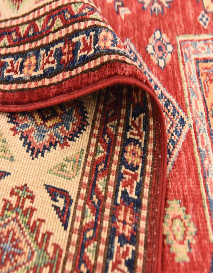 Detail image of  4' 11 x 6' 7  Hand Knotted Kazak Oriental Rug