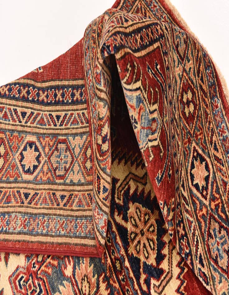 Detail image of  4' 11 x 6' 7  Hand Knotted Kazak Oriental Rug