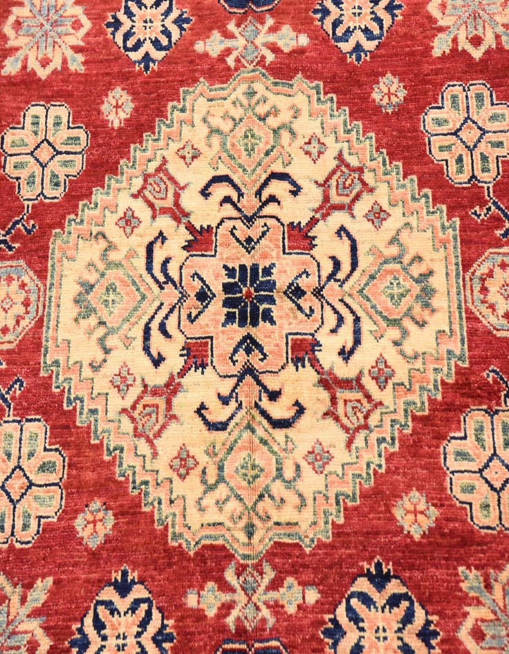 Detail image of  4' 11 x 6' 8  Hand Knotted Kazak Oriental Rug