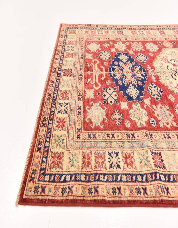 Detail image of  4' 11 x 6' 8  Hand Knotted Kazak Oriental Rug