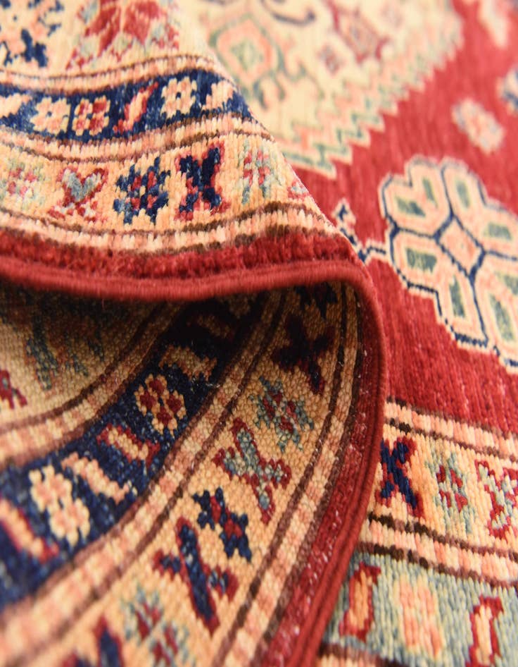 Detail image of  4' 11 x 6' 8  Hand Knotted Kazak Oriental Rug