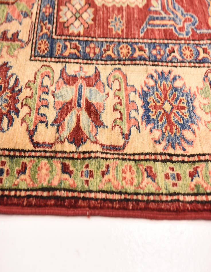 Detail image of  5' 10 x 7' 10  Hand Knotted Kazak Oriental Rug