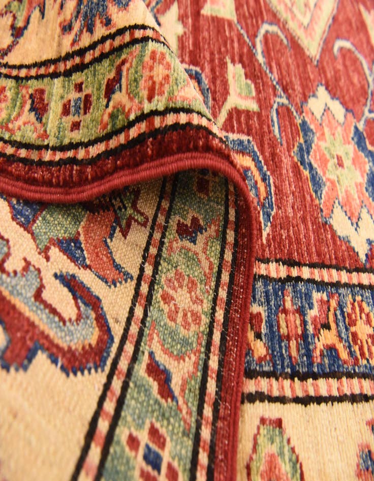 Detail image of  5' 10 x 7' 10  Hand Knotted Kazak Oriental Rug