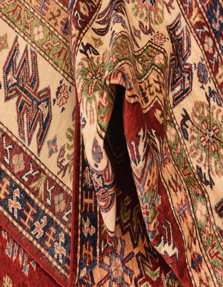 Detail image of  6' 7 x 9' 7  Hand Knotted Kazak Oriental Rug