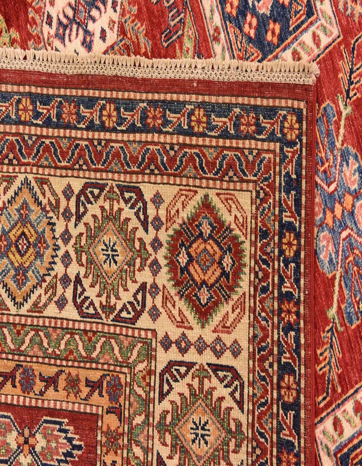 Detail image of  6' 6 x 9' 8  Hand Knotted Kazak Oriental Rug