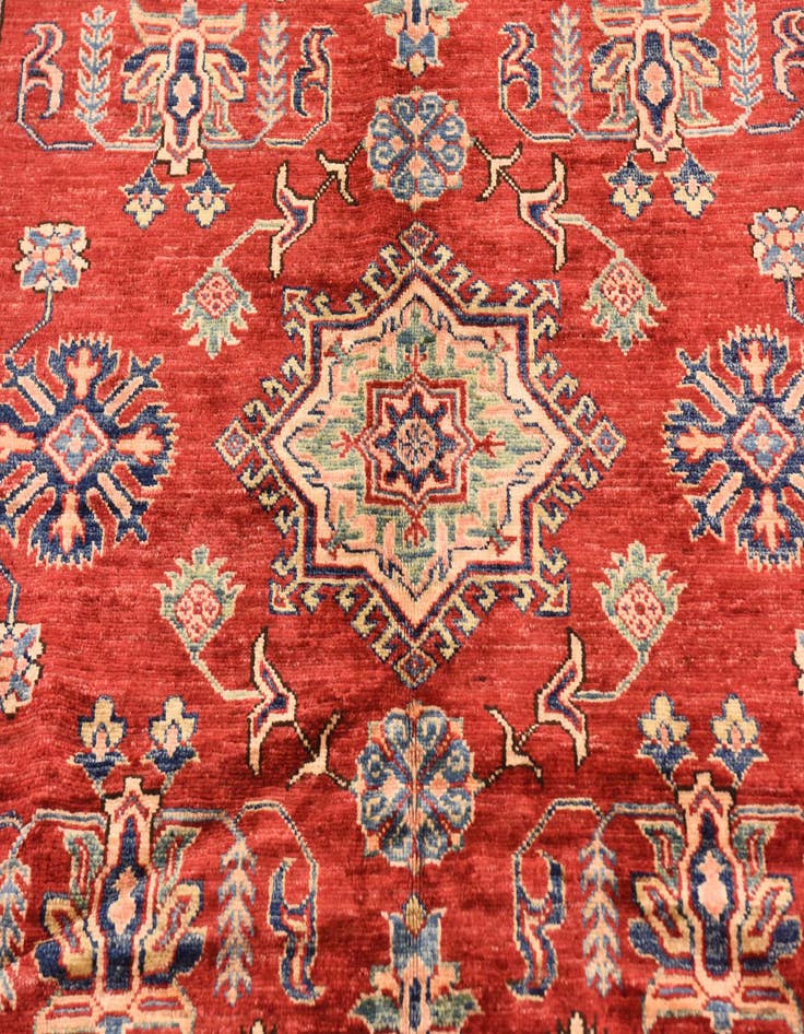 Detail image of  5' 1 x 6' 9  Hand Knotted Kazak Oriental Rug