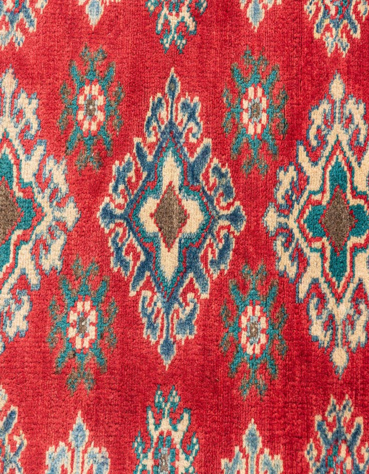 Detail image of  2' 8 x 4'  Hand Knotted Kazak Rug