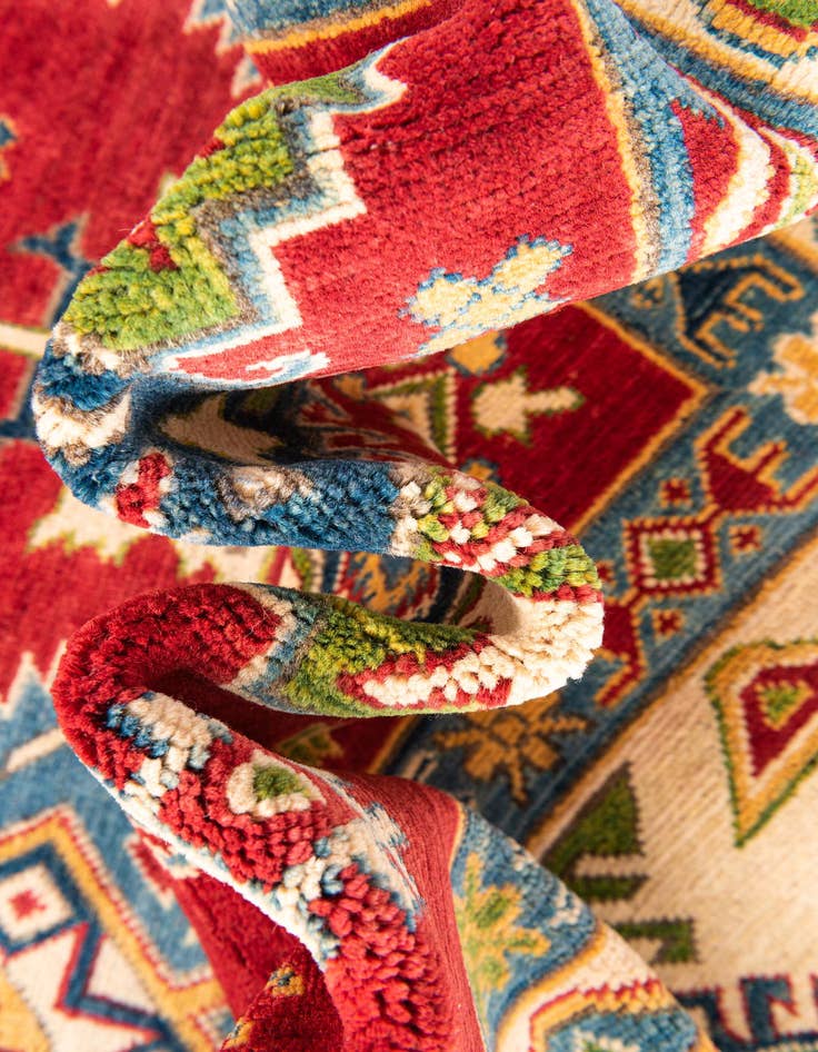 Detail image of  6' 6 x 10'  Hand Knotted Kazak Rug