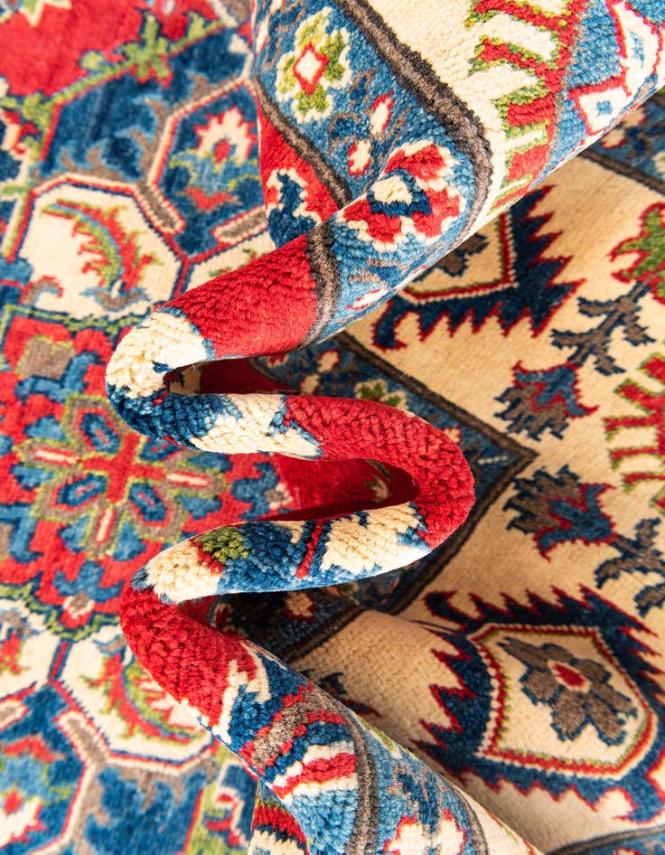 Detail image of  6' 6 x 9' 8  Hand Knotted Kazak Rug