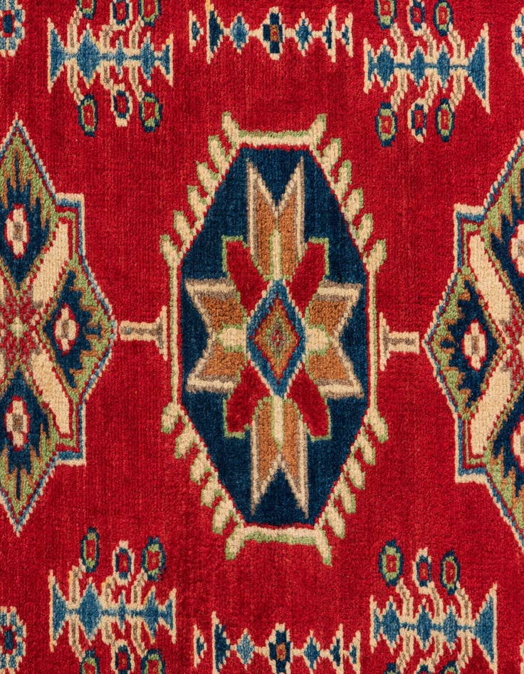 Detail image of  2' 7 x 4'  Hand Knotted Kazak Rug