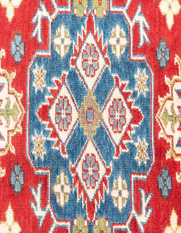 Detail image of  2' 8 x 4'  Hand Knotted Kazak Rug