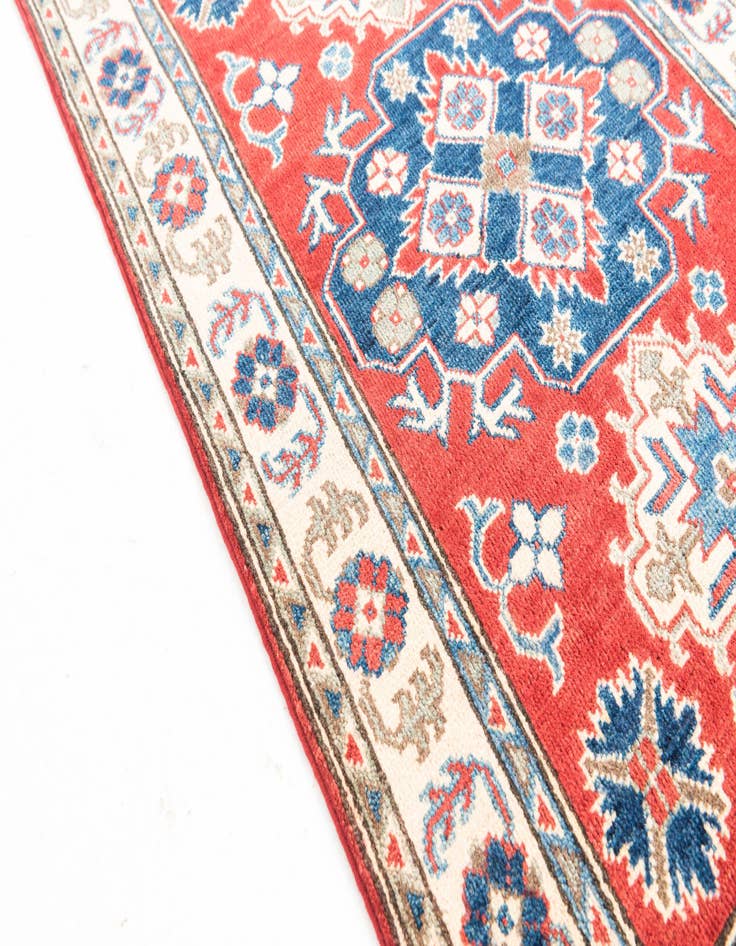 Detail image of  2' 8 x 4'  Hand Knotted Kazak Rug