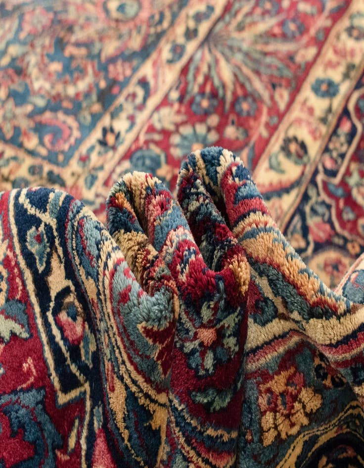 Detail image of  9' 11 x 14' 2 Kerman Wool Rug