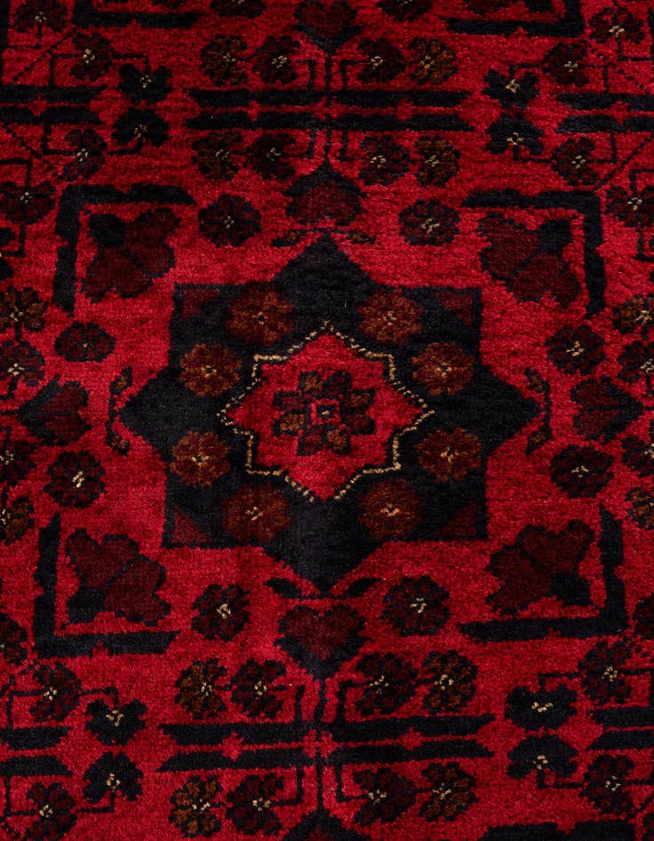 Detail image of  6' 6 x 9' 8  Hand Knotted Khal Mohammadi Wool Rug