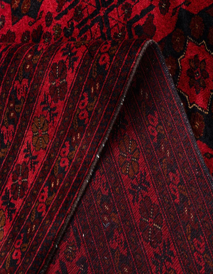 Detail image of  6' 6 x 9' 8  Hand Knotted Khal Mohammadi Wool Rug