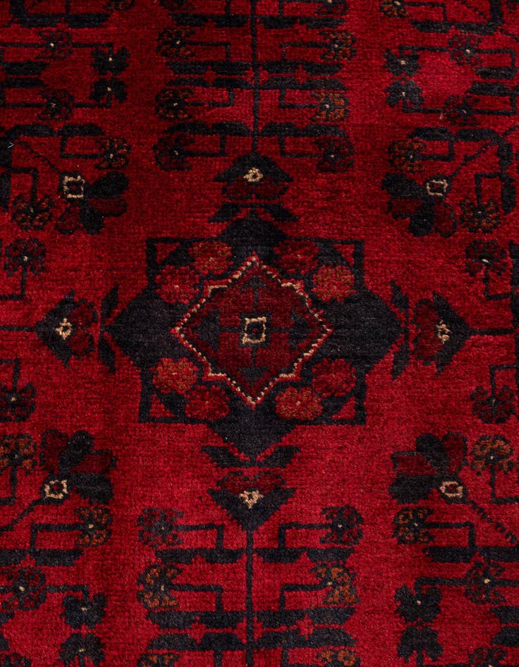 Detail image of  6' 9 x 9' 8  Hand Knotted Khal Mohammadi Wool Rug