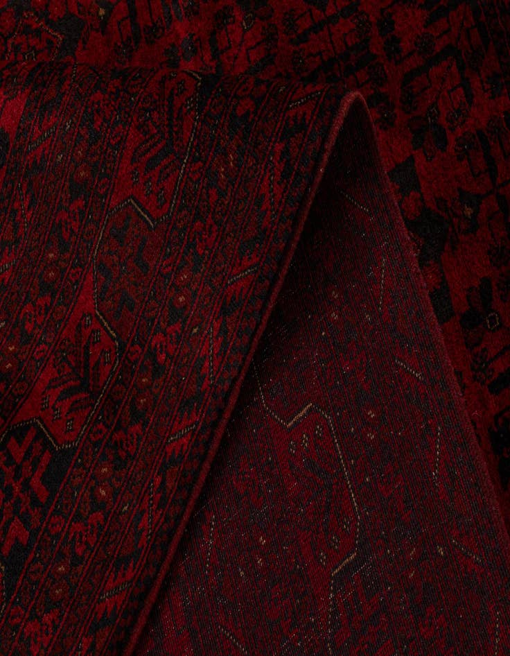 Detail image of  6' 10 x 9' 8  Hand Knotted Khal Mohammadi Wool Rug