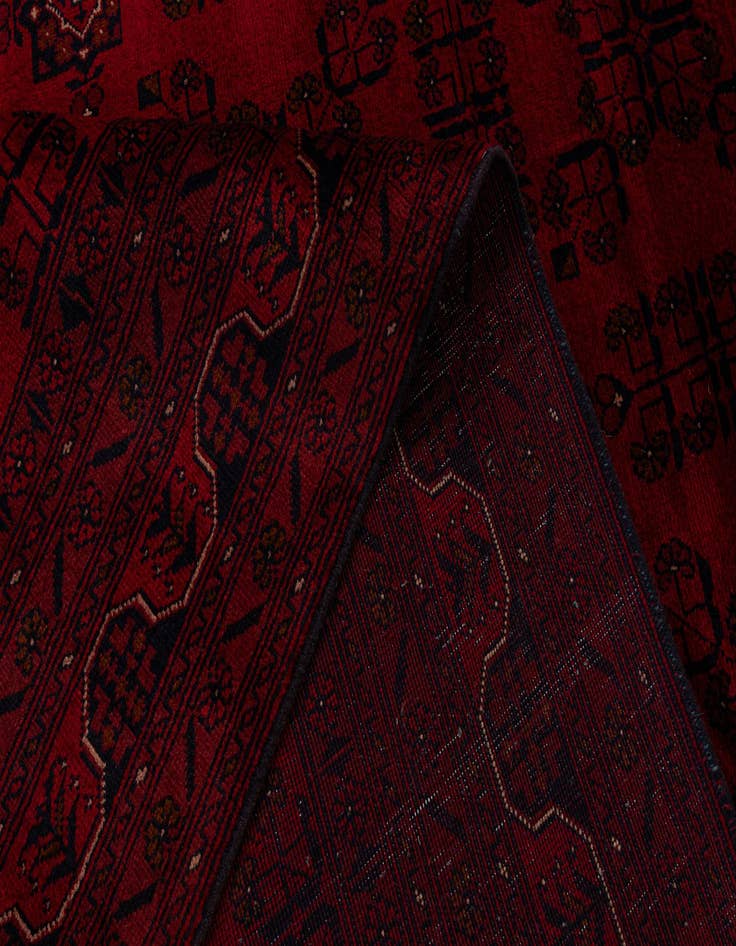 Detail image of  6' 9 x 9' 8  Hand Knotted Khal Mohammadi Wool Rug