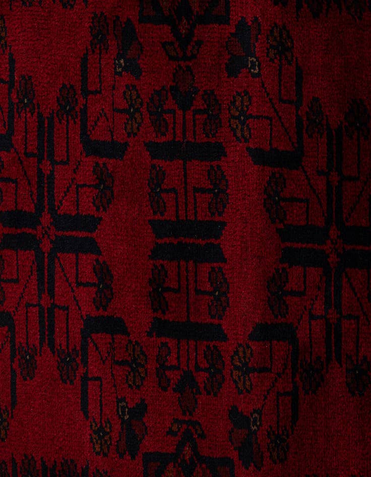 Detail image of  6' 8 x 9' 8  Hand Knotted Khal Mohammadi Wool Rug