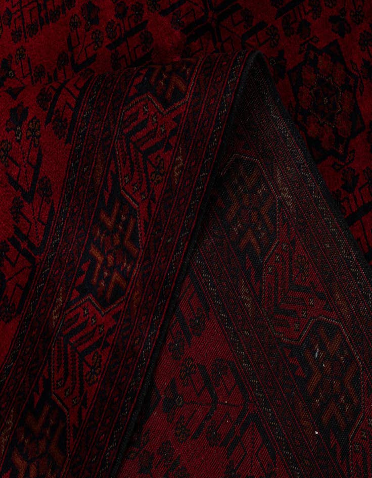 Detail image of  6' 8 x 9' 8  Hand Knotted Khal Mohammadi Wool Rug